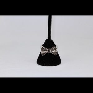 Vintage Bow Sterling Silver Ring		NWT